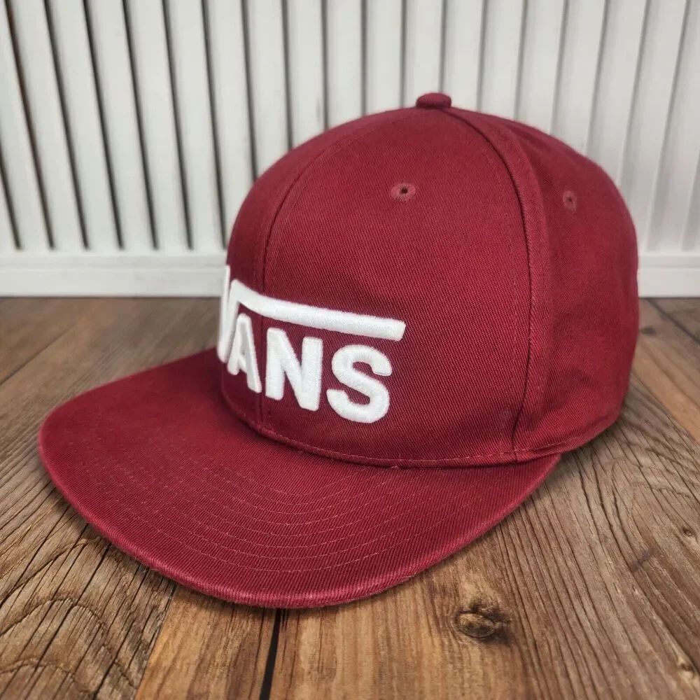 VANS Snapback Hat Cap Red Embroidered Logo Skater Flat Bill Canvas Casual Style